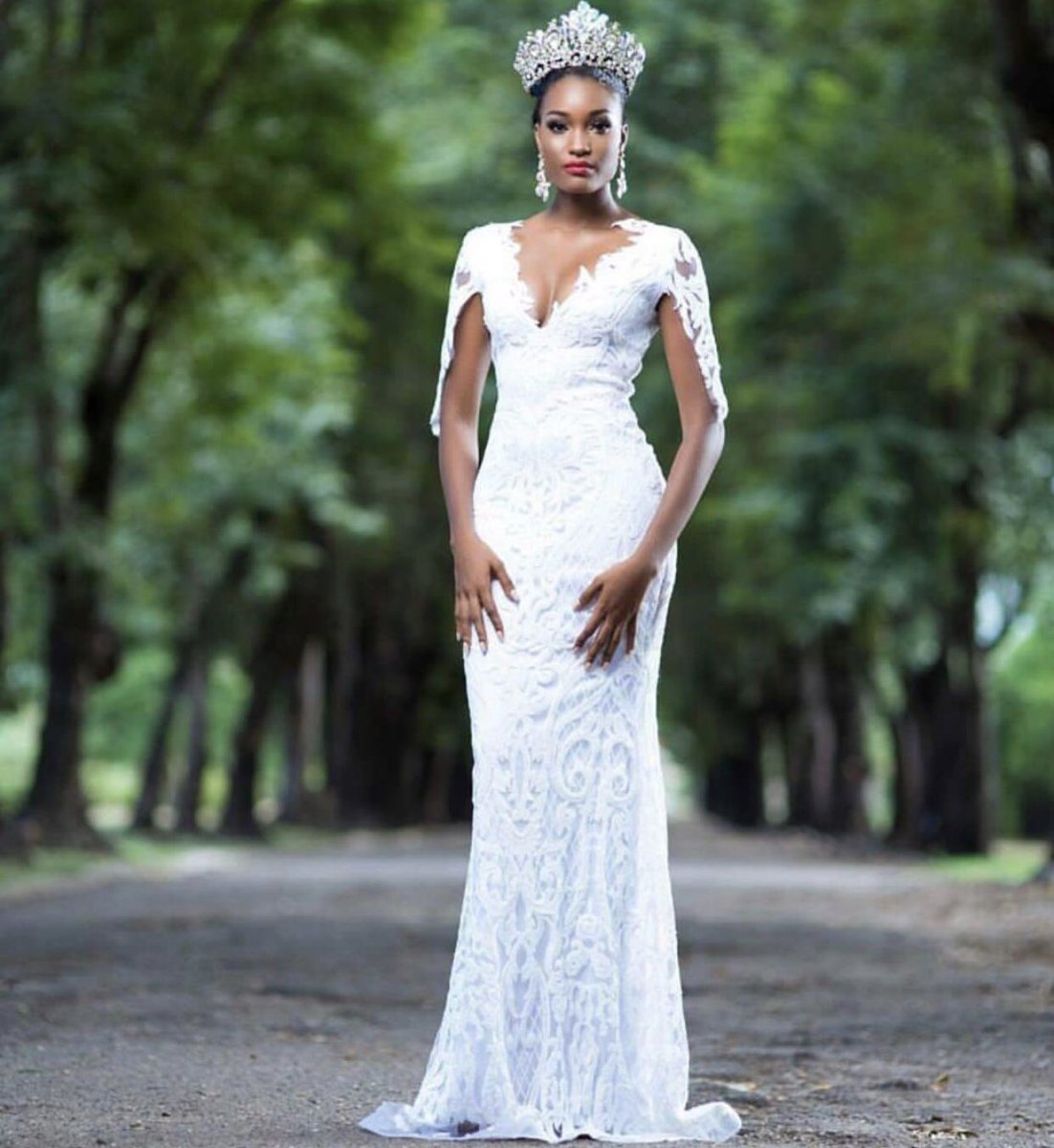 Let’s go Jamaica retweet for our Queen #MissJamaica #Universe <a href="/Davina_Bennett_/">Davina Bennett</a>