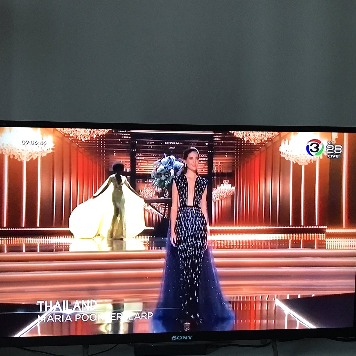 โอ้ยยยยยยยยย สวยมาก แพงมาก เลอค่า
#MissUniverse #THAILAND