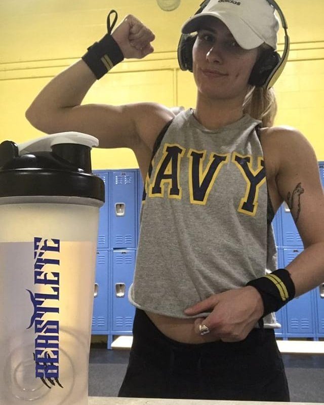 _Beastlete's tweet image. #CyberMonday deals start at midnight! Spend $25 and get a FREE shaker bottle, FREE socks, and FREE lifting straps! #Beastlete