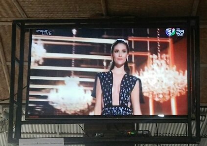 soulvetmed's tweet photo. ไทยแลนด์!!!! สวยมาก #MissUniverse #ThaiIand https://t.co/IvDU6yix0P