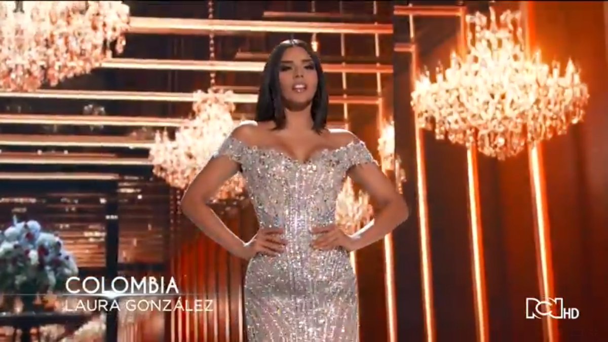 CanalRCN's tweet photo. #MissUniverso

Laura González deslumbró con su belleza en traje de gala en @MissUniverse
→https://t.co/ILvuNEhfDs 
#MissUniverse #Colombia #LauraGonzález https://t.co/feUlr2rc3R