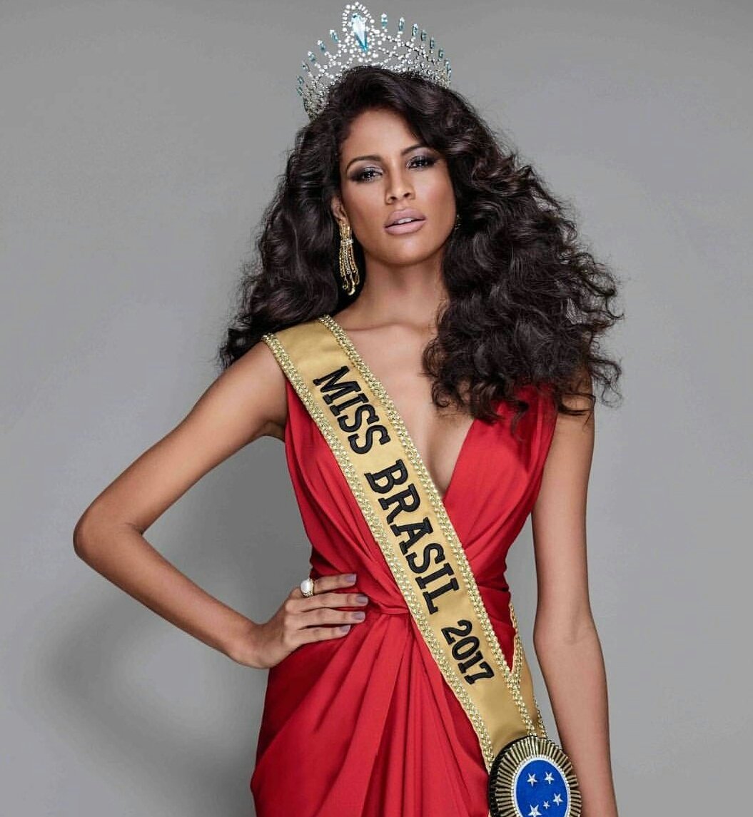 africanize_'s tweet photo. Pare, admire e dêem rt na nossa Miss ❤
#MissUniverse #Brazil #MonaMu https://t.co/96N022UyOD