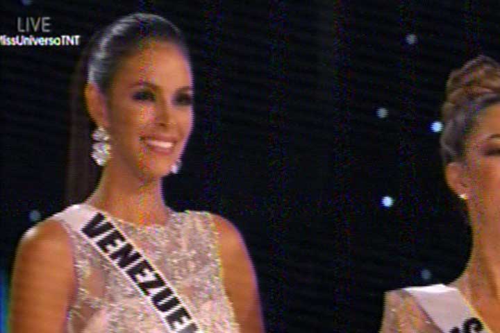 diariopanorama's tweet photo. Keysi Sayago busca la octava corona de #Venezuela en el #MissUniverso2017 https://t.co/GrK7zL6Wby