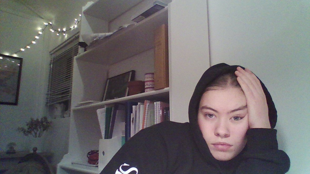 þriðja jólaprófstörnin að ganga í garð - því ber að fagna með hinni árlegu lærdómsmynd út í bílskúrsherbergi