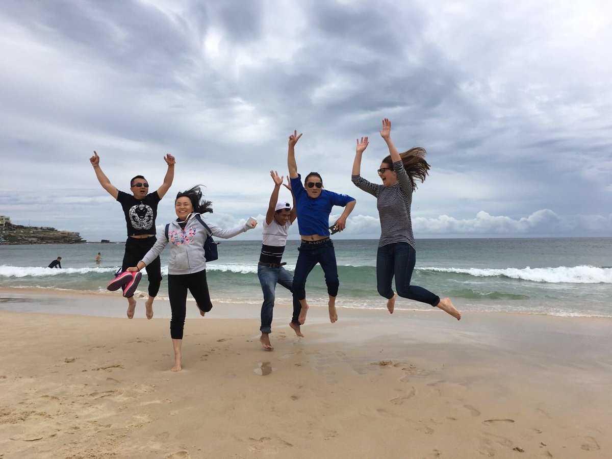AusBreeders's tweet photo. A quick trip to Bondi before heading home to China! What an amazing 2 weeks #TBAInterns https://t.co/qck7F4YZJP