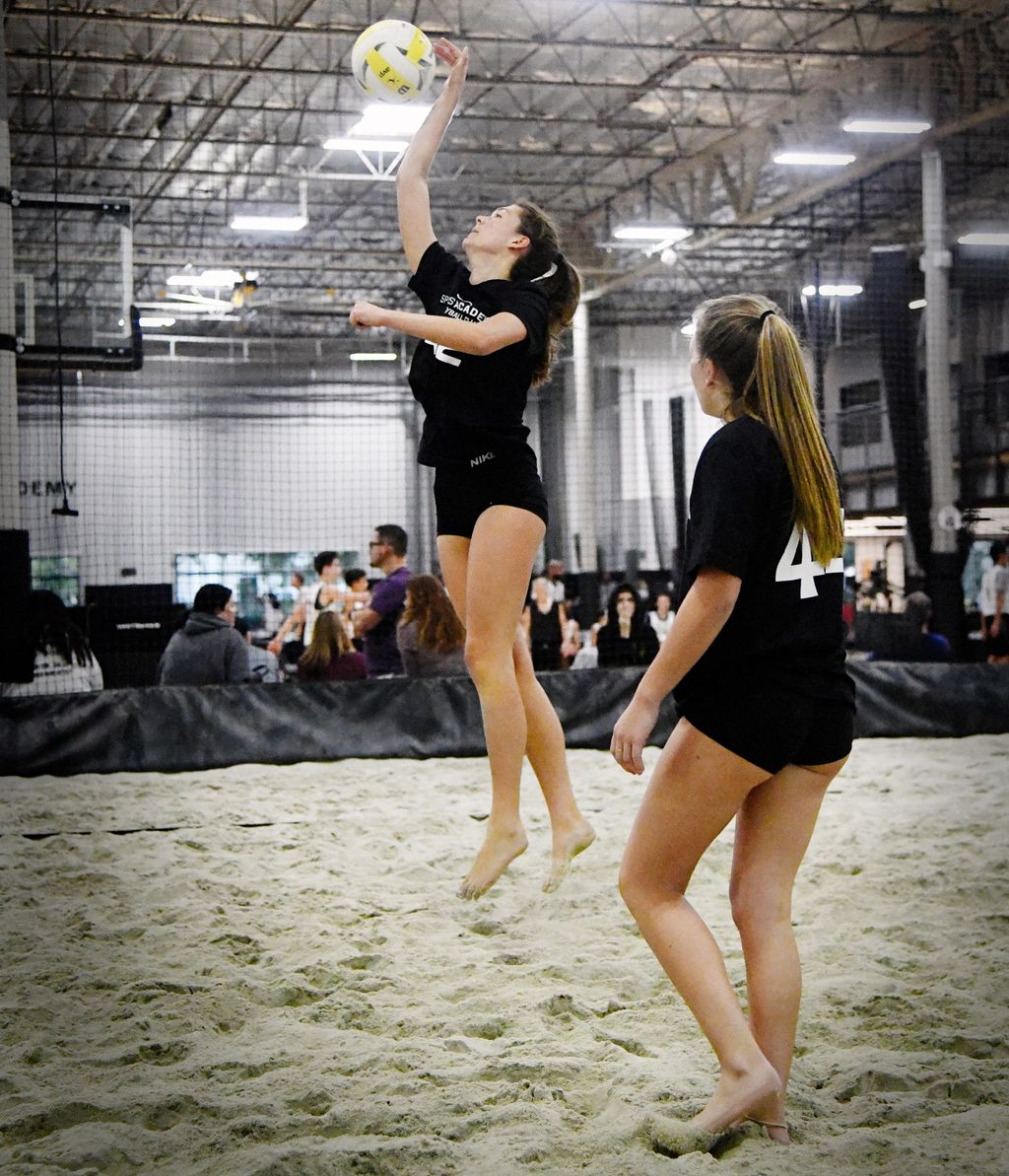 Sahqvb's tweet photo. You don’t need to leave the building to get your toes in the sand! Join us for beach volleyball at Sports Academy. We have club, clinics, camps and much more! https://t.co/zOQevMtHxh
