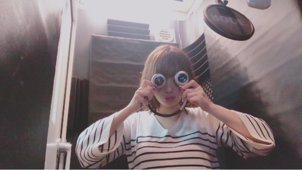 uemaemi's tweet photo. 今日は【上間江望と風と言の葉#23】更新日だよ〜〜😄
https://t.co/xGDorPkMZe
正午ごろチェックしてね🌟今回は風邪と言の葉って感じだ😷
そして、9月に行われた滝行の動画も同時に配信されます!これは無料で見られまーす( ゚д゚)みてね!
#bitproch #上の葉 https://t.co/gKR7FajTcx