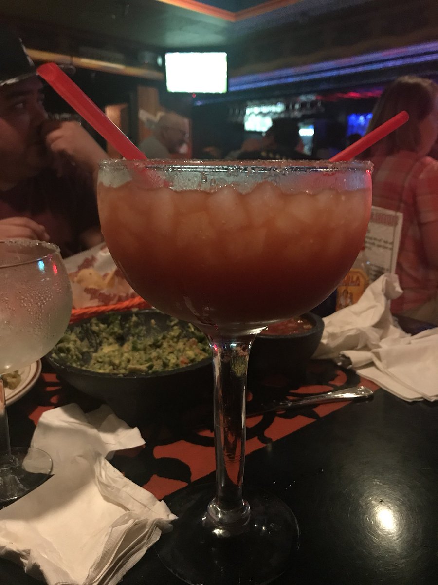mslilylov3's tweet image. Huge michi for✌🏼 #LosGringosLocos a