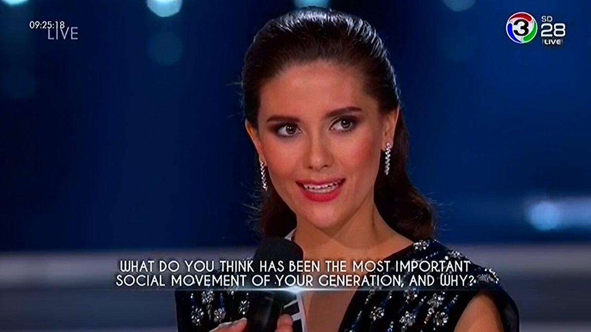 pik_ja's tweet photo. ตอบได้ดีมากข่ะะ ว่าแต่พูดอัลไลหลอออ 😂😂😂 #MissUniverse #THAILAND https://t.co/9Dl2pHZbc6