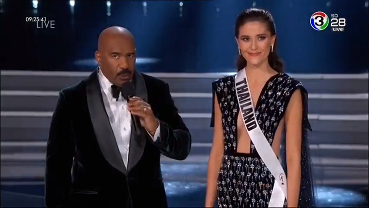 Poei99's tweet photo. เรากลัวใจกรรมการ ผู้ประกาศมากพูดตรงๆ #THAILAND #MissUniverse https://t.co/qSLxye1XEf