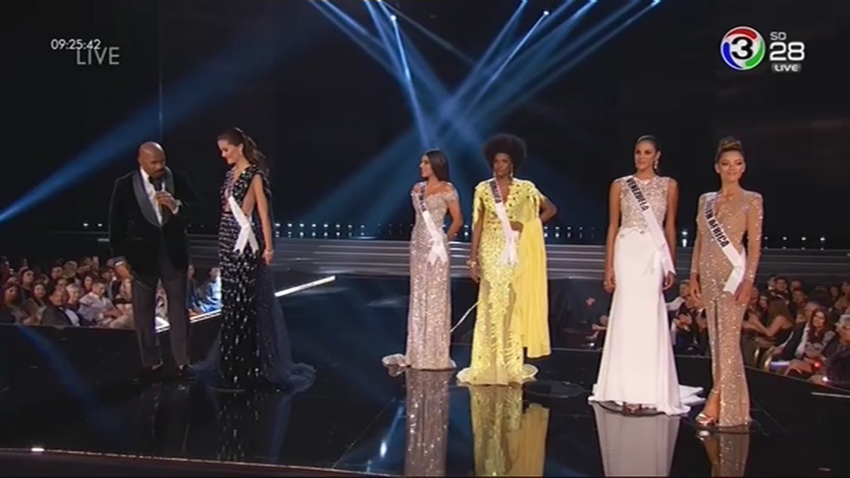 rujatorn's tweet photo. You are so clever to answer the tuff question but you did it. Love you Mareeya #MissUniverse #THAILAND https://t.co/dpx2hp818C