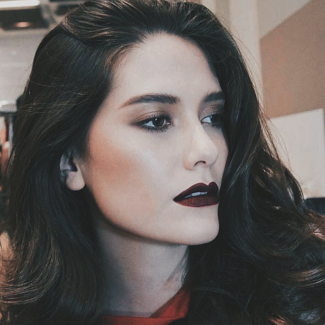 daradaily's tweet photo. มุมไหนก็สวย #MissUniverse #THAILAND https://t.co/HXy5QoicBD
