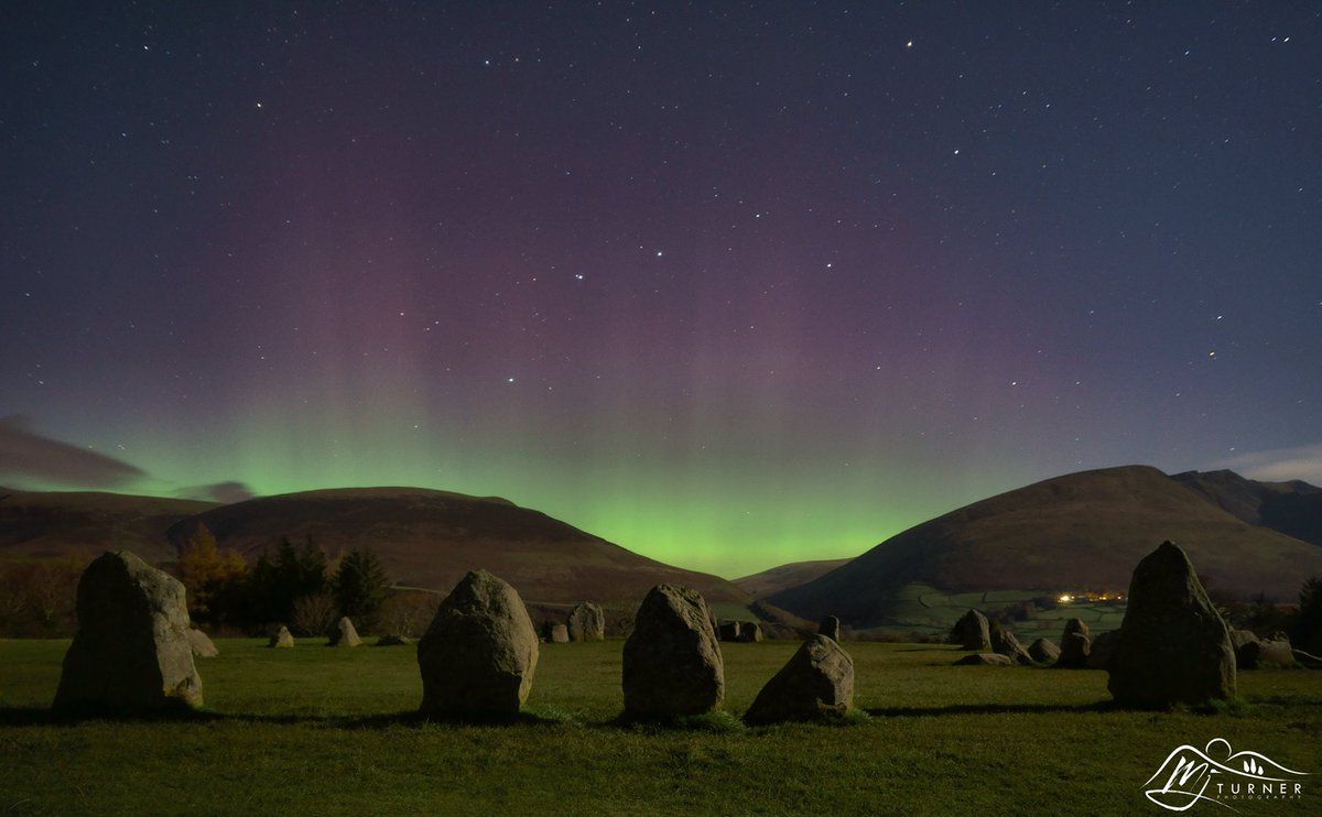 golakes's tweet photo. Special scenes at Castlerigg for your #mondaymotivation! #theplacetobe

🌍 Aurora at Castlerigg Stone Circle 
📷 Matt-James Turner https://t.co/H9DKBC1Pwy