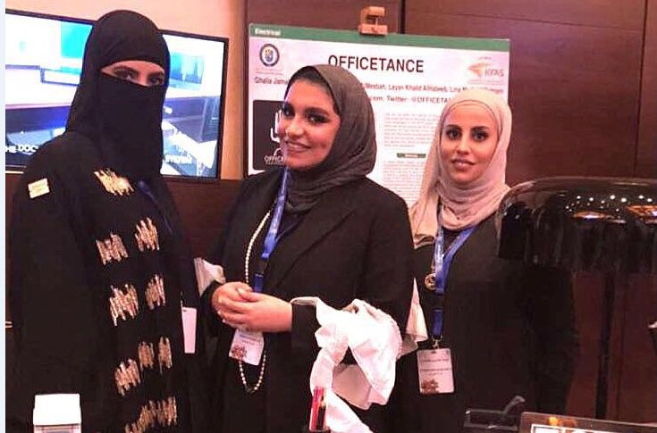 K_University's tweet photo. جامعة الكويتl تحت إشراف الدكتور ياسر عبدالرحيم من قسم الهندسة الكهربائية بكلية الهندسة والبترول بجامعة الكويت ابتكرن المهندسات غاليه الطبطبائي, حصه المسباح, لينا القحطاني مشروع علمي بعنوان أوفس تانس officetance، ليعرض المشروع في معرض التصميم الهندسي الـ32 https://t.co/N9bMk3ZFmf