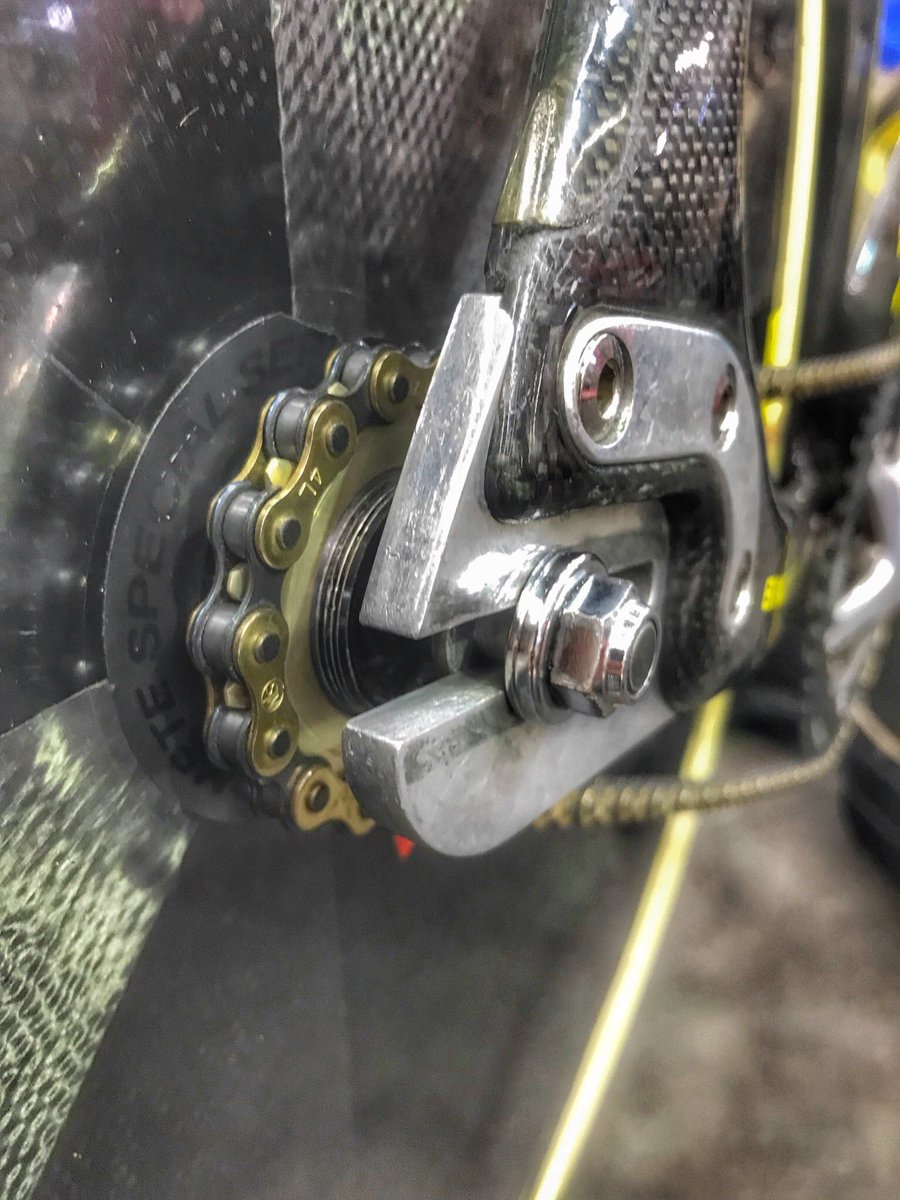 MclennanCycles's tweet photo. Alana Field winning the U19 State 500M TT on our Melbourne made, coated sprocket.  Vic athletes and Vic manufacturing.  What’s not to love? https://t.co/UxgoPVv0fJ