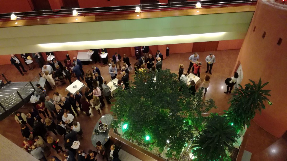 Hispamatic's tweet photo. El pasado sábado nuestro compañero @robertogines estuvo en la visita cultural y la cena de hermandad de la Asociación de Tintorerías y Lavanderías de Andalucía https://t.co/hi6WA0Lez4