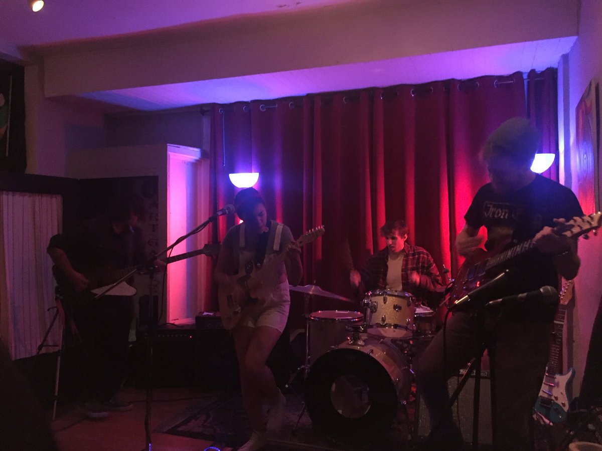 llegrarosenberg's tweet photo. booking gigs: FUN AND GOOD 👌🗣
@humanbods @tudznsudz @rogerhallaway https://t.co/0RkdHbKaVk