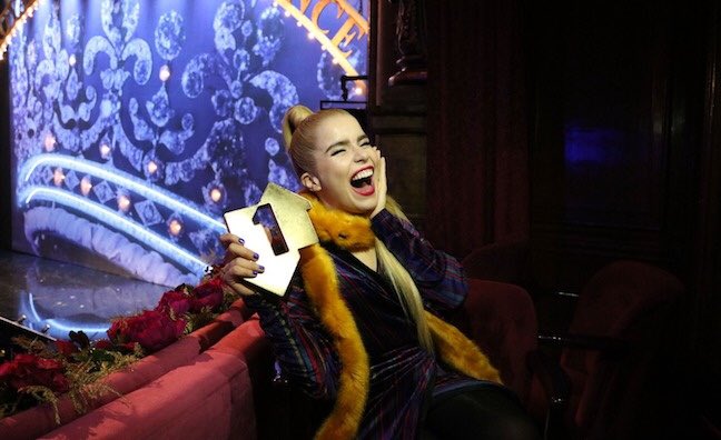 MusicWeek's tweet photo. 'It's a testament to hard work': Paloma Faith toasts her first No.1 album https://t.co/KRhzfBzFFB https://t.co/7GU0H4z7wV