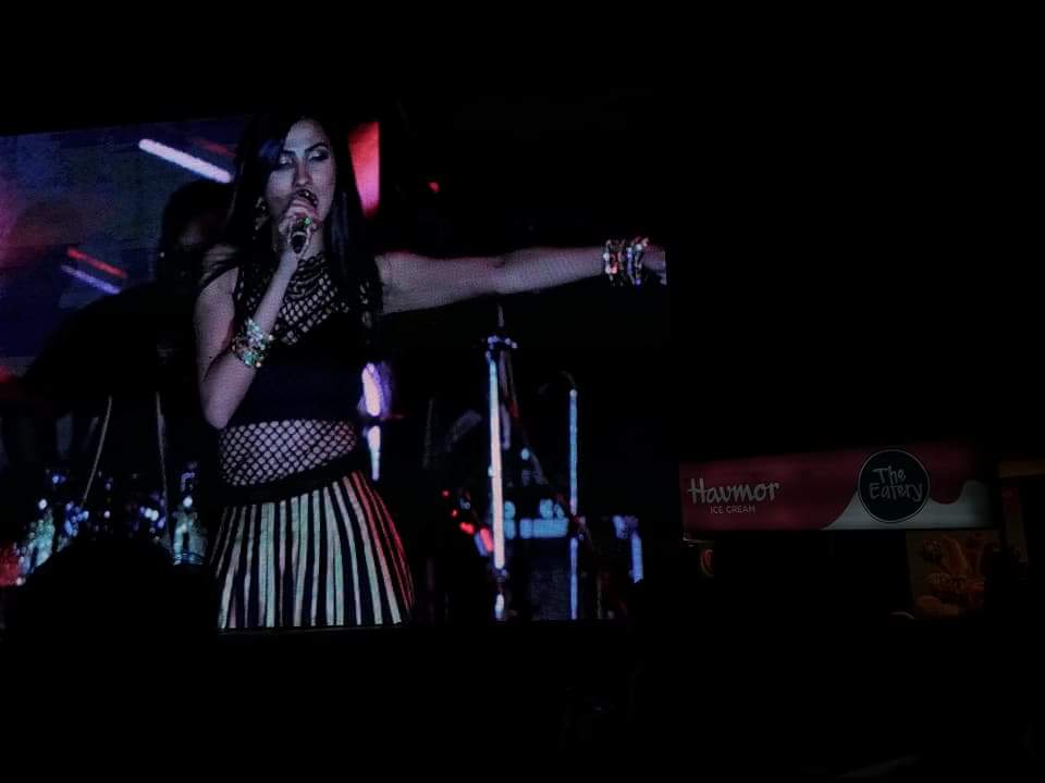 ImKv11's tweet photo. @VidyaVox It was an awesome concert😍 Loved it thanks. @ShankarTucker #KuthuFireTour https://t.co/tpQxWhThBN
