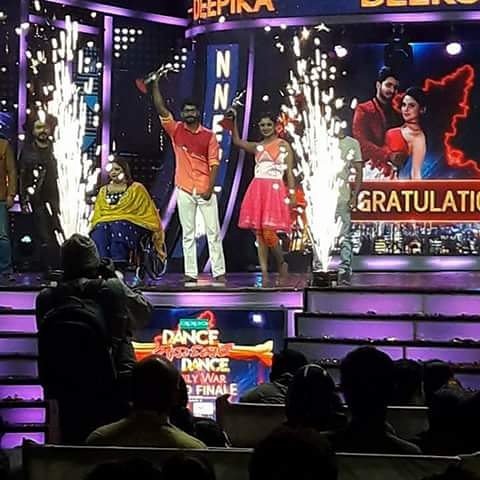 #ArjunAmrutha won the title of #DanceKarnatakaDanceFamilywar 
Congrats 💐💐💐