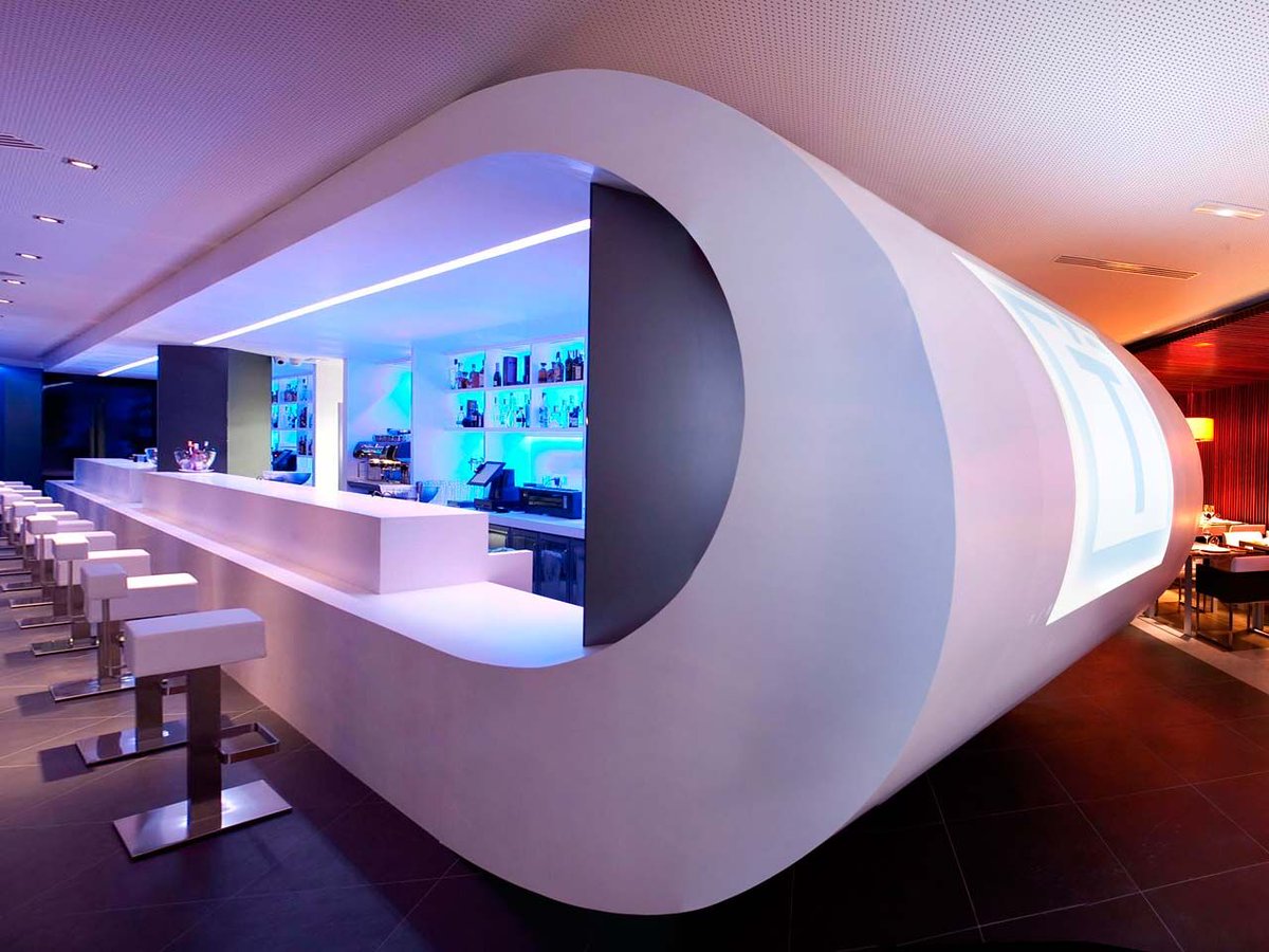 ZolidServices's tweet photo. We specialise in Bespoke bar tops often used in food &amp; drink service settings such as Cafes, restaurants, pubs &amp; nightclubs. #UKWeekendHour https://t.co/m1civ1WcA0