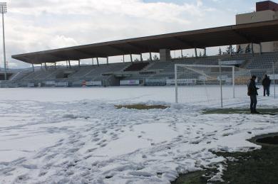 TiendaUBC's tweet photo. El invierno se acerca, y en La Fuensanta lo sabemos 🌨❄

Combate el frío con la braga Balompédica de @UBConquense, de primera calidad y con los colores de tu equipo 😉⚽🖤

Ya disponible en @TiendaUBC de @CCMiradorcuenca https://t.co/5QhaIztNpE