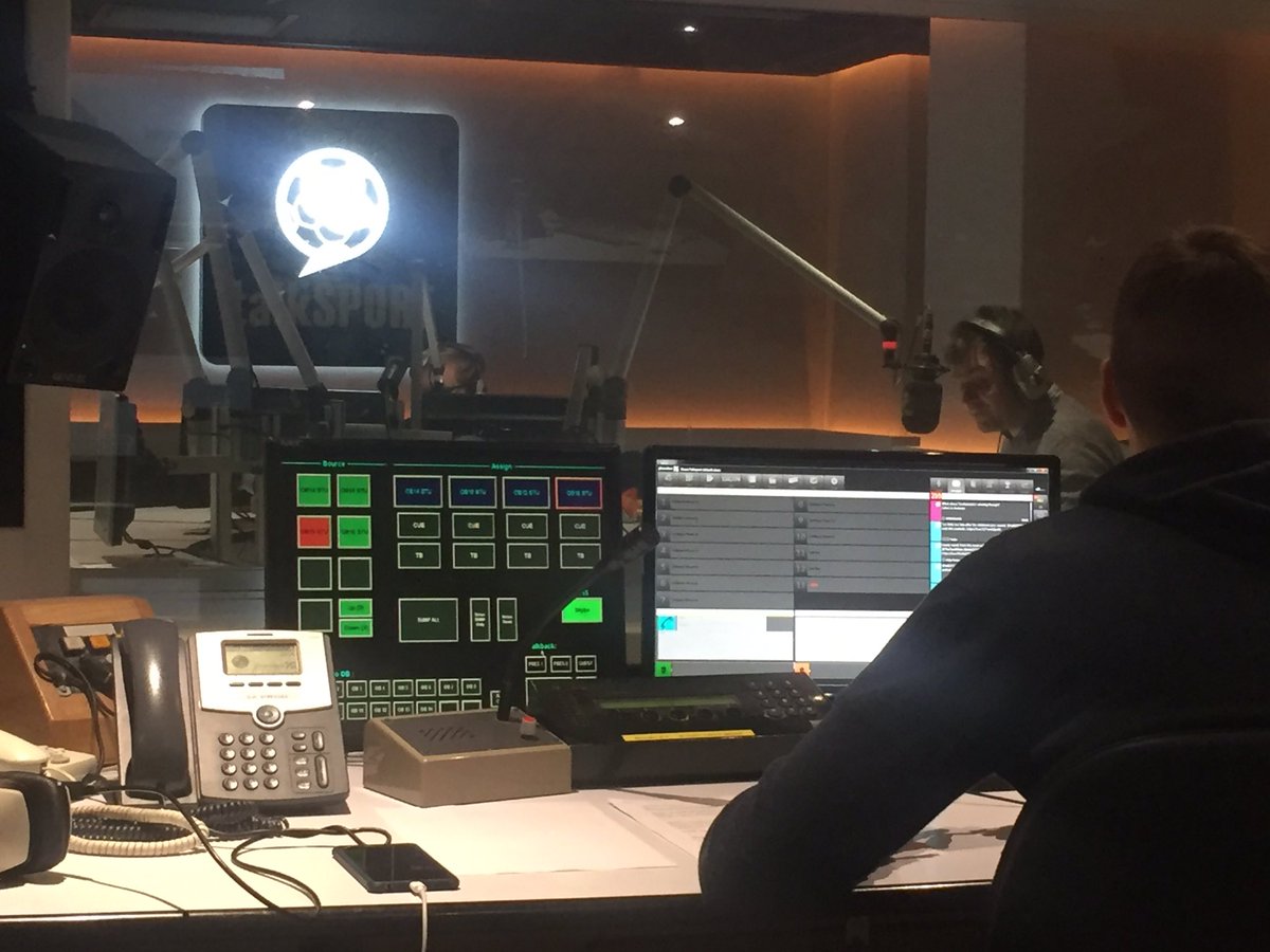 NJLR's tweet photo. It was great talking #mancity with @WillGav on @talkSPORT this morning. After the #htfcvmcfc result that's 18 wins on the trot. #mcfc #huddvcity #premierleague https://t.co/7ikwqxXbI3
