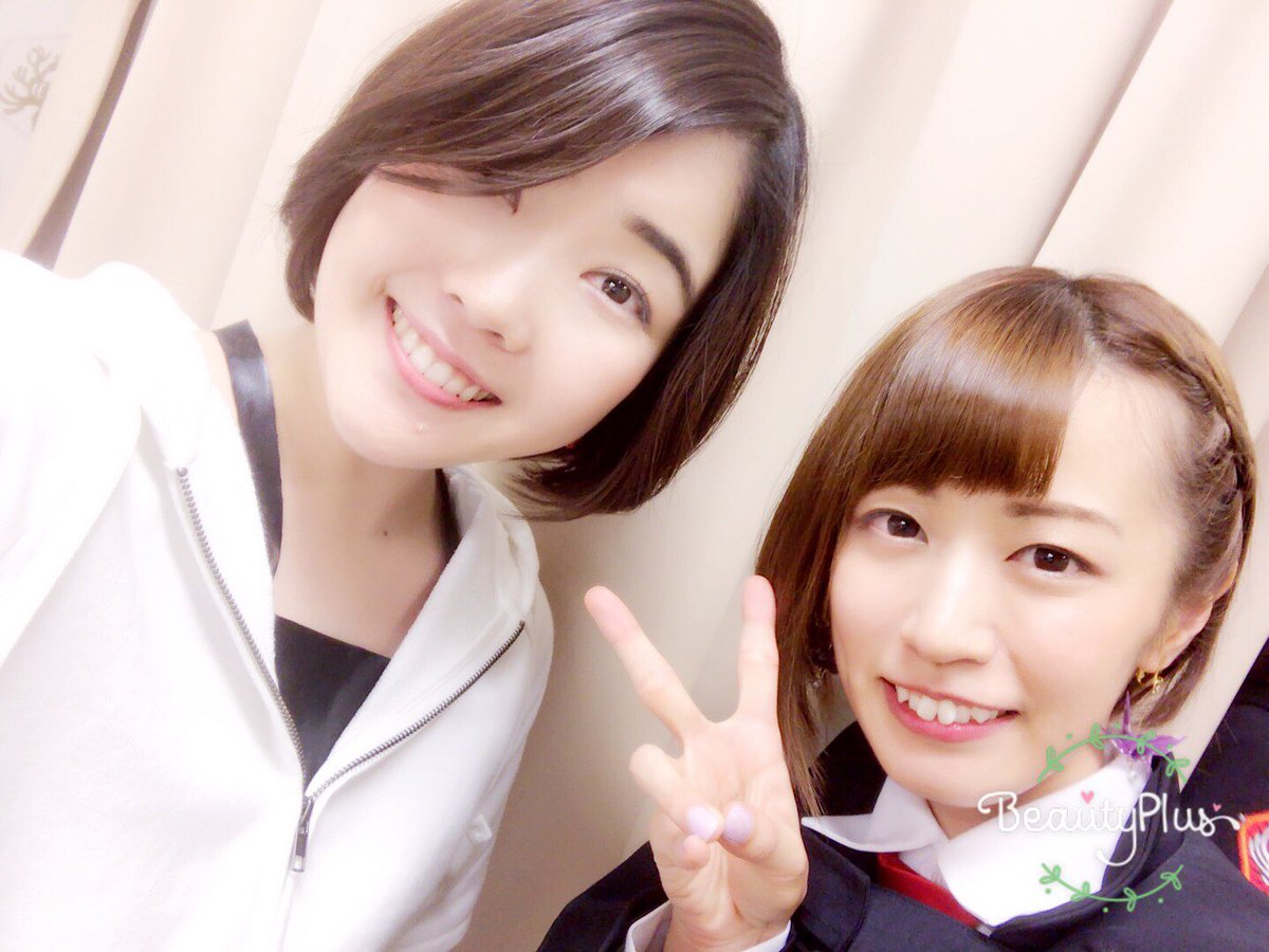 ট ইট র 萩原あみ トライナリー のイベントでみんなと撮ってもらった 写真が基本苦手なんだけど みんなと思い出残したいから自分から声かけられるまで成長しました あとタイマーも覚えました まりすけとは撮り忘れました