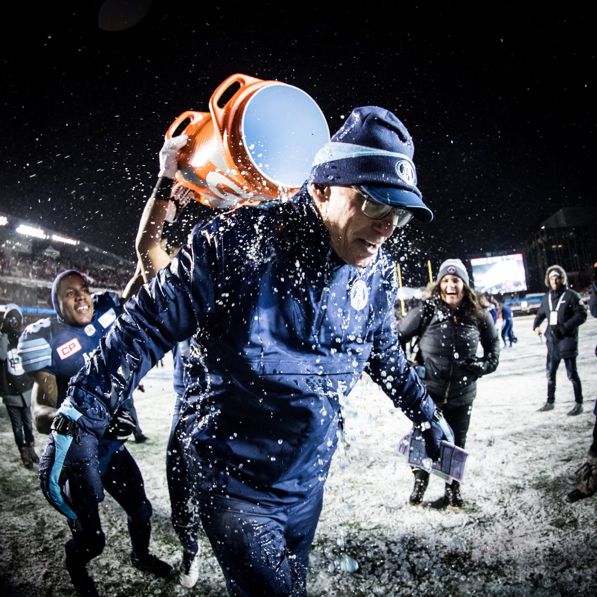 TorontoArgos's tweet photo. 180-day journey complete 🙌

📸: @johanyjutras 
#ArgosFootball #GreyCup https://t.co/niuJ9ydzL7