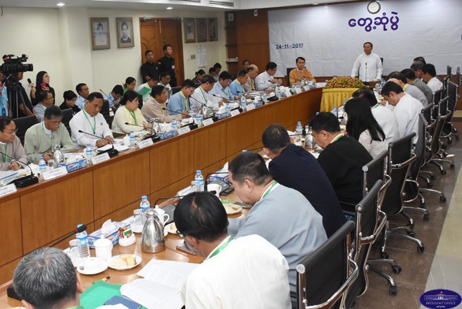 pomyanmar's tweet photo. #VicePresident #UMyintSwe attends 12th regular meeting with #Myanmarentrepreneurs
Read more : https://t.co/JQ0QC1SJfT https://t.co/xmrMoW2ejY