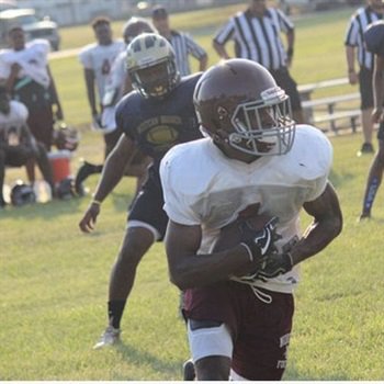 I64Bowl's tweet photo. Welcome to the I64-Bowl! Quentin Greene, 5'7" 160lbs, WR/CB, With 4.4 40 speed, IC Norcom's primary weapon is ready to fire at the I64-Bowl!! Team757 just got the need and the answer for speed!! Let's Go! #Team757 https://t.co/Aq852o6f2z