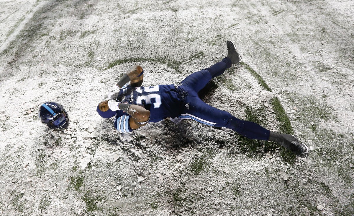 tonysunphoto's tweet photo. Argos defeat the Stampeders 27-24 to win the #greycup in #Ottawa Sunday night. #GoStampsGo #ArgosFootball #ottnews #ottsports @TorontoArgos @calstampeders @GreyCupFestival #ottweather #CFLThisWeek #CFL https://t.co/ydB880OIX7