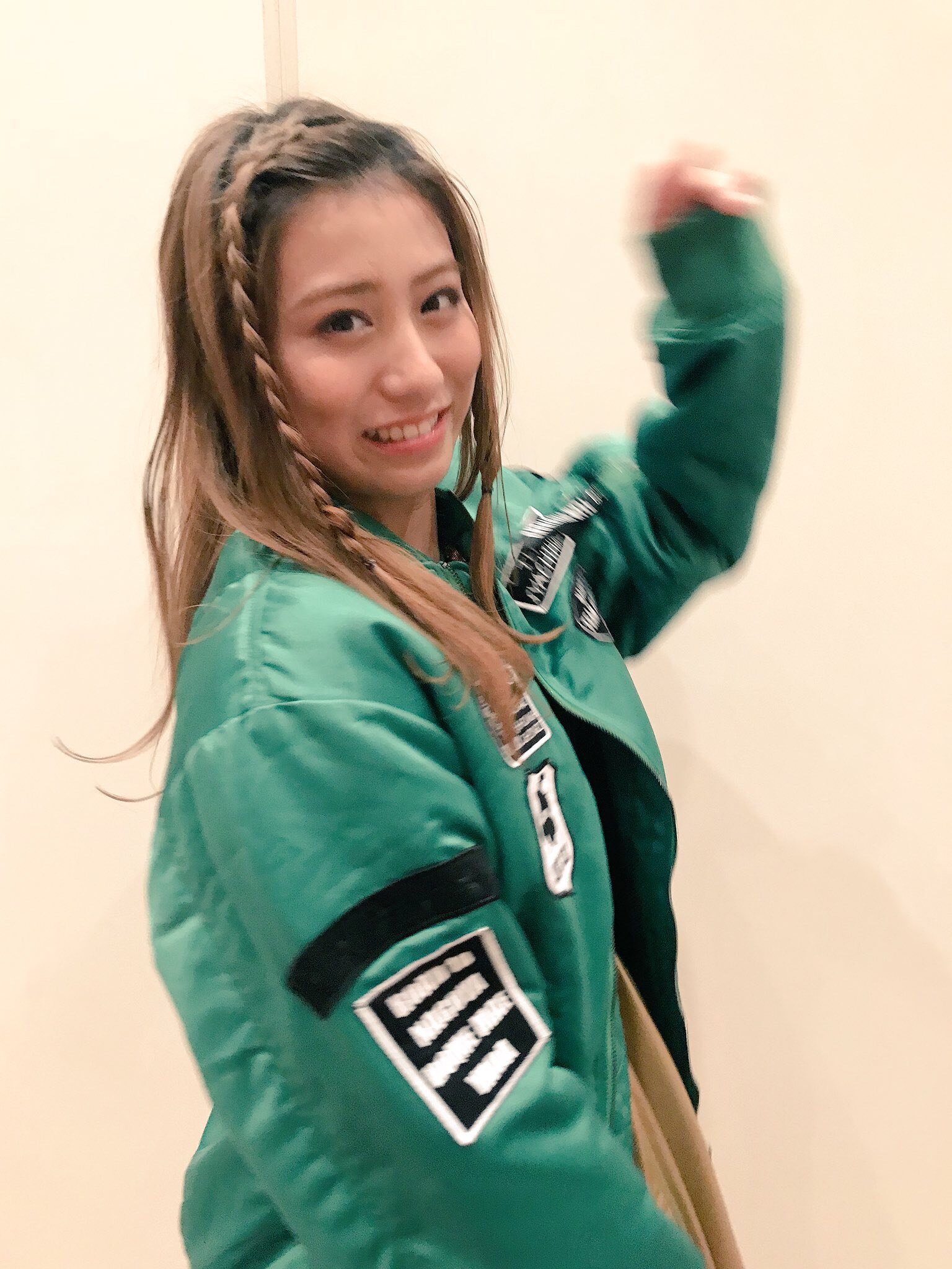 TEAM SHACHI(チームしゃちほこ) 坂本遥奈さん直筆サイン入り写真パネル TEAM SHACHI(チームしゃちほこ) 坂本遥奈さん直筆サイン入り写真