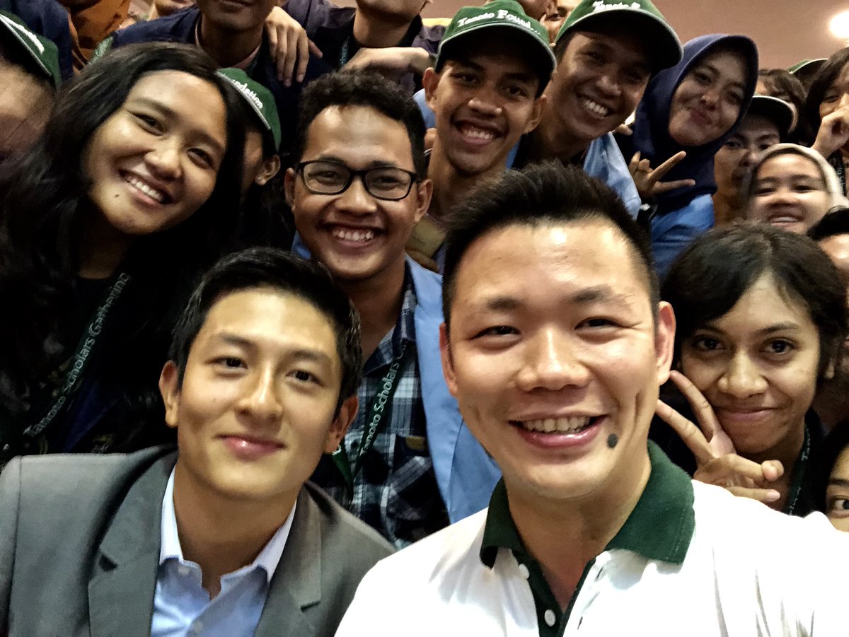 AndTanoto's tweet photo. Every year, I have the privilege to host 250 brightest @tanotoeducation scholars from 21 universities nation wide; young, intelligent, driven individuals. They are the very building blocks of our nation and the future leaders of Indonesia! Honored and always humbled. #TSG2017 https://t.co/rbmHsb3JOf