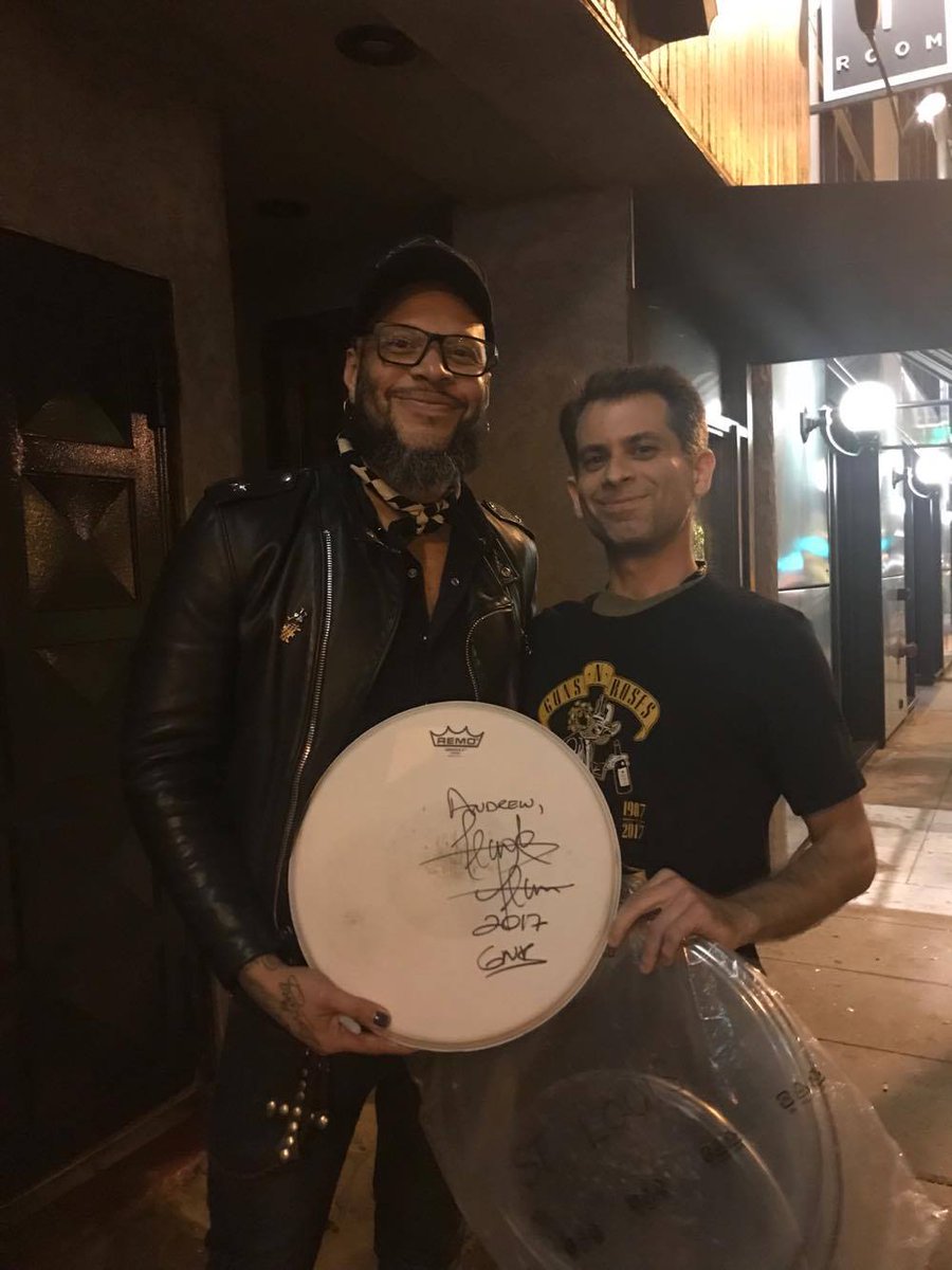 CutoutGuy's tweet photo. @gunsnroses Thank you GnR and amazing to speak with you @FrankFerrer66. Drum head from STL- historic show I saw in person. Very grateful! https://t.co/p5EpdfBf9b