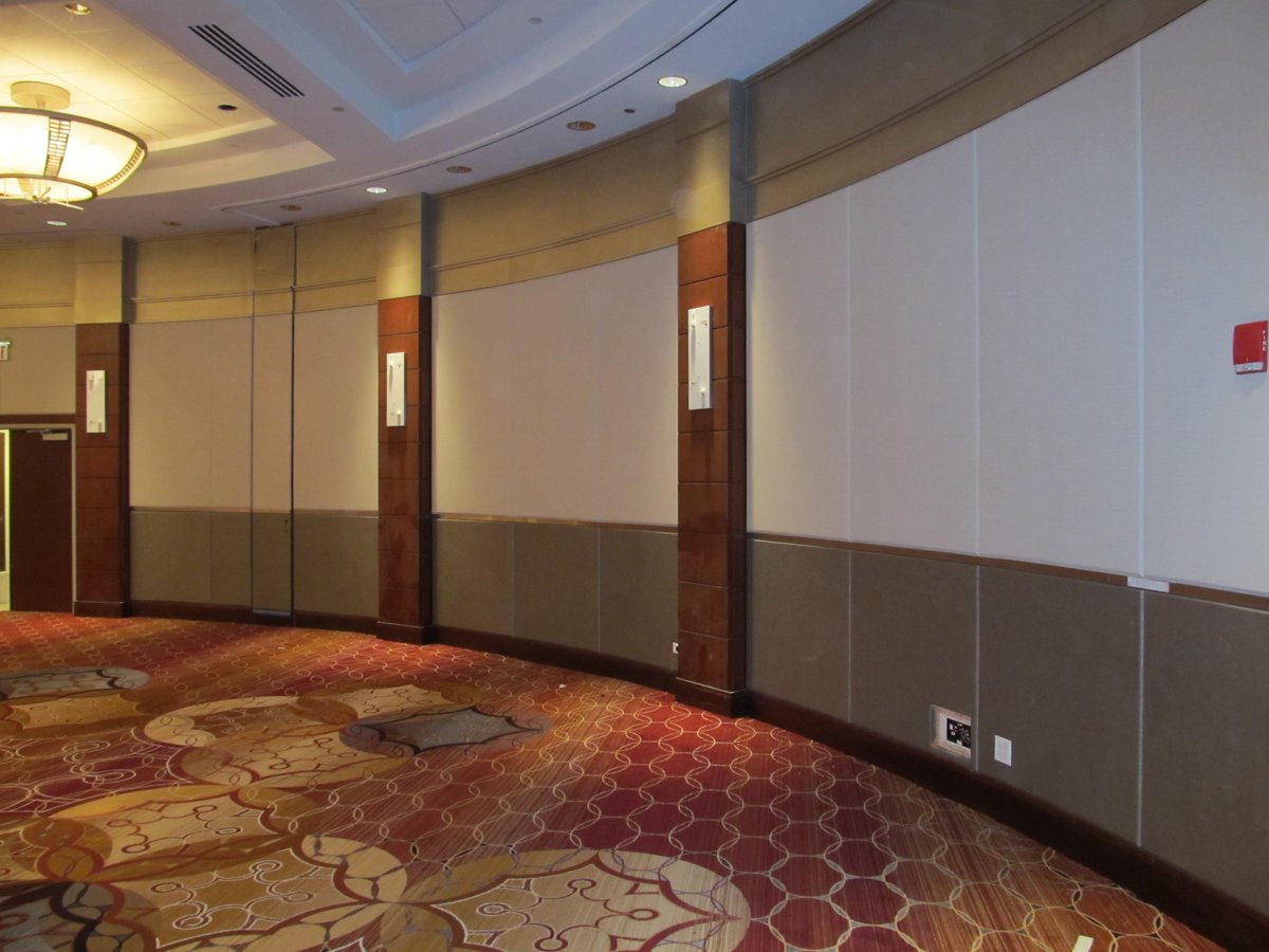 Acoustic_Panel's tweet image. Acoustic Finishes, leading in the industry in Acoustic Fabric Panels at the Swiss Hotel, Chicago. #acousticfinishes #acousticpanels