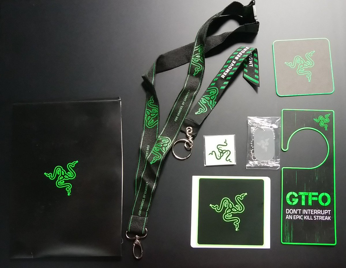 Tsukumo Ex ツクモex Razer Store ただいま店頭でrazer 製品5 000円 税別 以上購入のお客様に Razer Leetpackプレゼント中 先着順となりますので Razerロゴ の入ったストラップやドックタグが欲しい方はお早めにどうぞ Razer Razerjp T Tsukumo Ex ツクモex Razer Store ただいま店頭でrazer 製品5 000円 税別 以上購入のお客様に Razer Leetpackプレゼント中 先着順となりますので Razerロゴ の入ったストラップやドックタグが欲しい方はお早めにどうぞ Razer Razerjp T