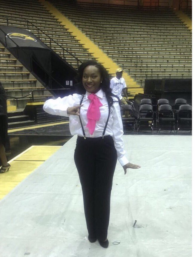 tekerabee's tweet image. Finally made it to AKAland! Fierce1y Sophistic9ted #IKmade 💚💕