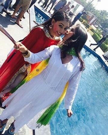 nititaylor123's tweet image. I vote Niti Taylor for Ghulaam
@RajBaddhan @SabrasRadio 
@niti_taylor @BizAsia 
#TVPersonality2017 #NitiTaylor