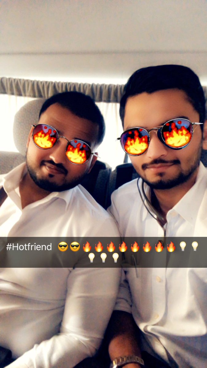 RaviPurohit833's tweet image. #friends #Enjoy #goingwork #work #work #work #prasobhai #rock #hotpic