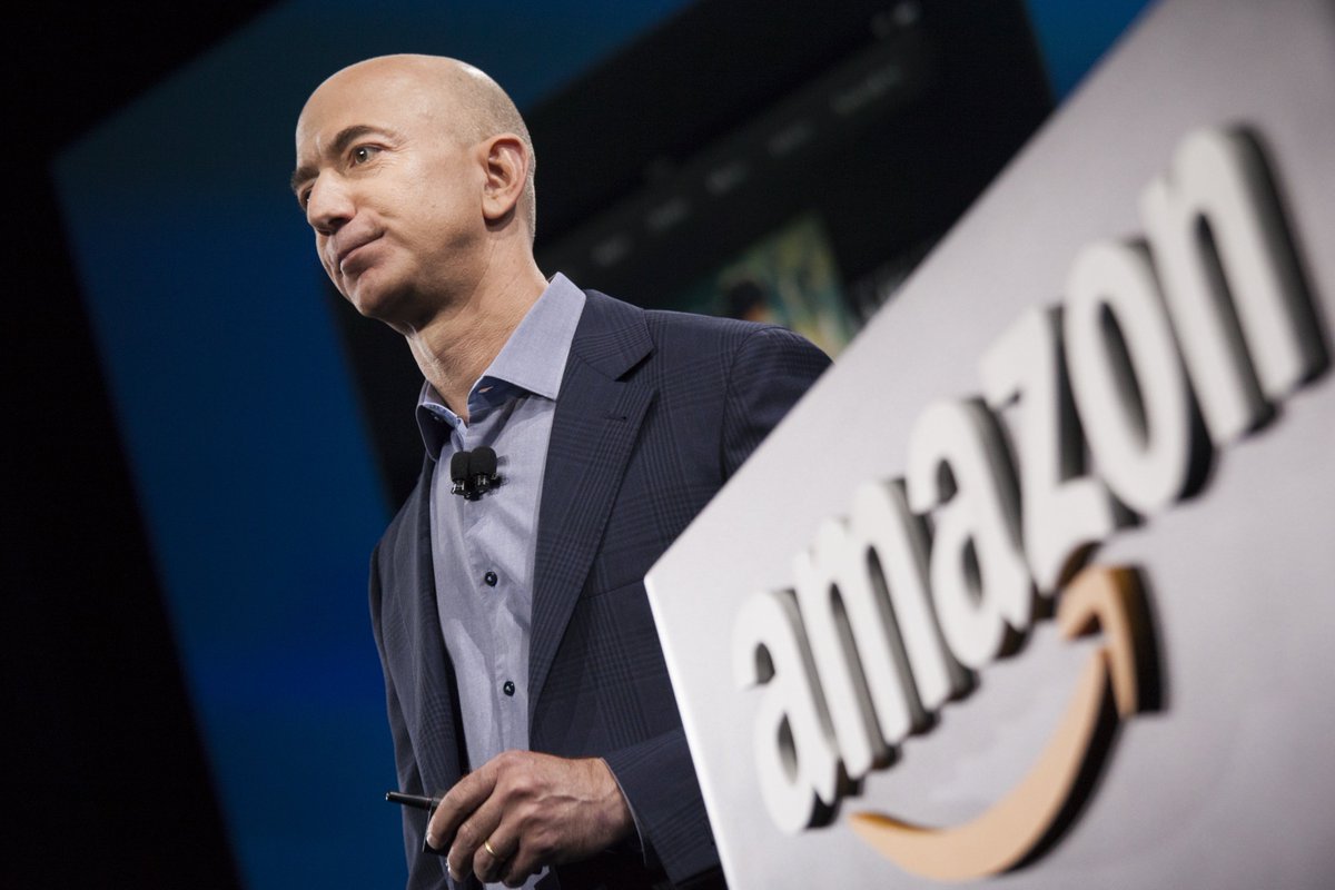 FinanceGrip's tweet photo. #Amazon founder #JeffBezos Becomes #Richest Person On #Planet– Net Worth #Crosses $100 #billion 
https://t.co/VjRVmobQxd https://t.co/N4yGbFaTHo