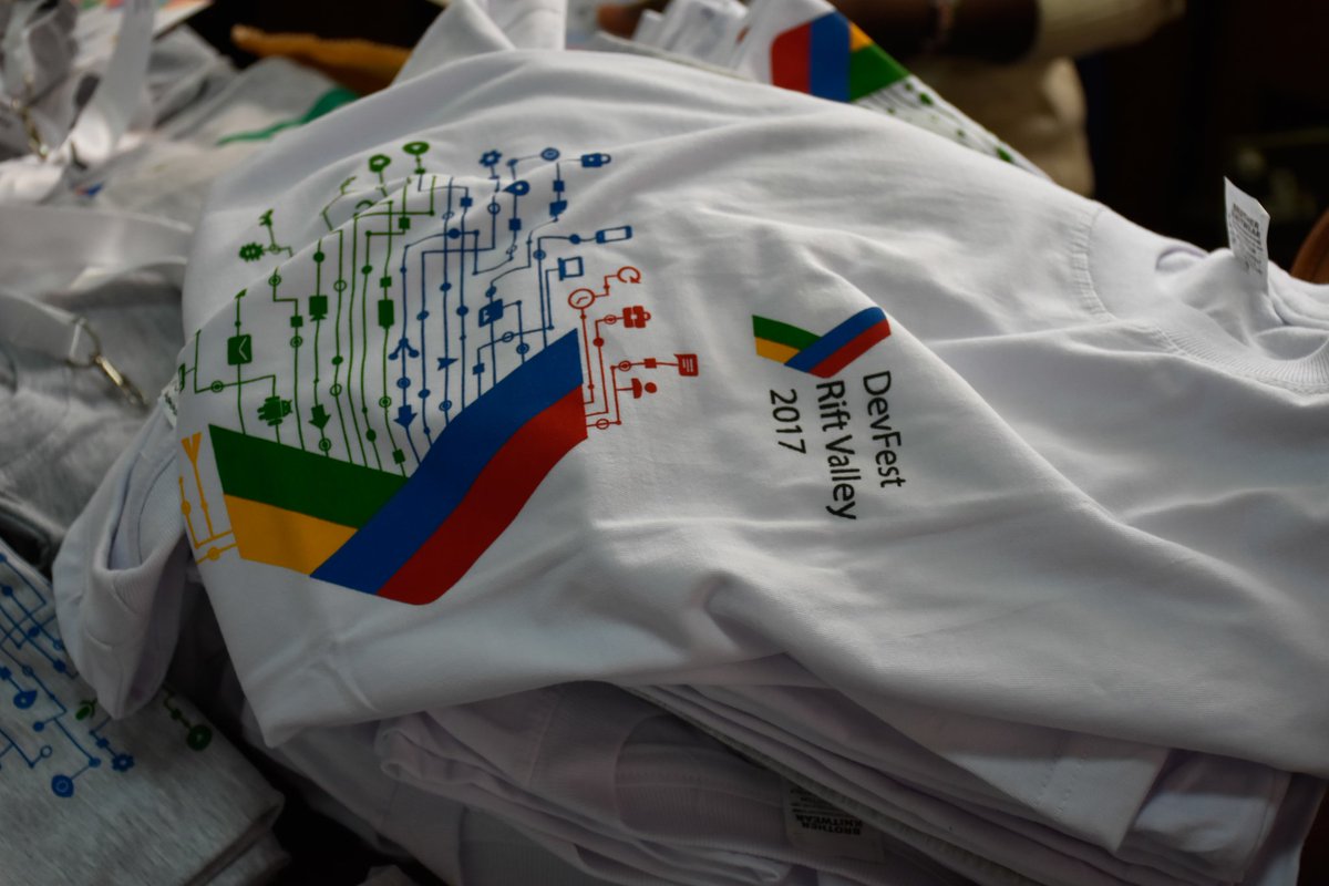 gdgeldoret's tweet photo. Success Story - " It's with @gdg community @GDGMoi and @WomenTechmakers community @wtmeldoret that I have learned and skilled up in #graphics and #design besides #code keystrokes " - Maye Edwin @mayeedwin1 #devfestRV17 #devfest17ِ https://t.co/838Ycfg87m