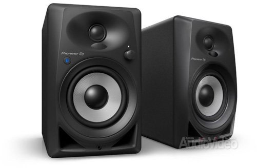 SalonAVonline's tweet photo. Были просто активные, а теперь - еще и с Bluetooth
#SAVnews @PioneerDJglobal #DM40BT #activemonitor #loudspeakers
https://t.co/BbjbZFbNHK https://t.co/iBWzKfVxne