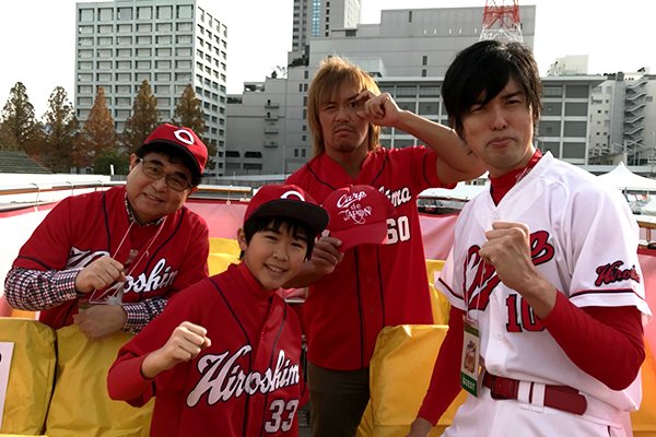 njpw1972's tweet photo. 内藤哲也選手が“広島東洋カープ”の優勝パレードにゲスト出演！【イベント報告】
https://t.co/qgO08uZp7o
#広島東洋カープ #優勝パレード #njpw https://t.co/wXUu969tJf