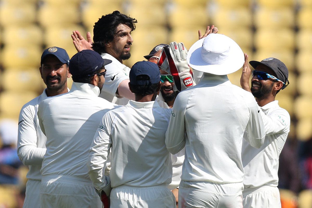 BCCI's tweet photo. At Lunch on Day 4 Sri Lanka are (205 &amp; 145/8), India need 2 more wickets to win the Nagpur Test #INDvSL https://t.co/R7Z0clRR7e