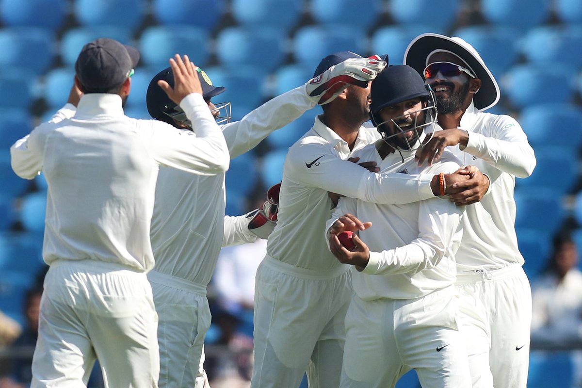 ICC's tweet photo. 7 wickets fall in the first session of Day 4 in Nagpur with India just 2 wickets away from a massive innings victory, still leading by 260 runs #INDvSL 

Scorecard: https://t.co/7xeY6qGkEZ https://t.co/K9eC2OalIz