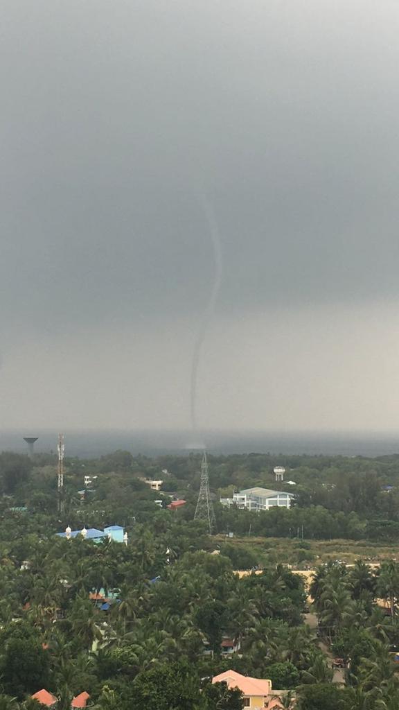 gorahulraj's tweet photo. TORNADO in TVM #alertt https://t.co/cSL2FmsW71