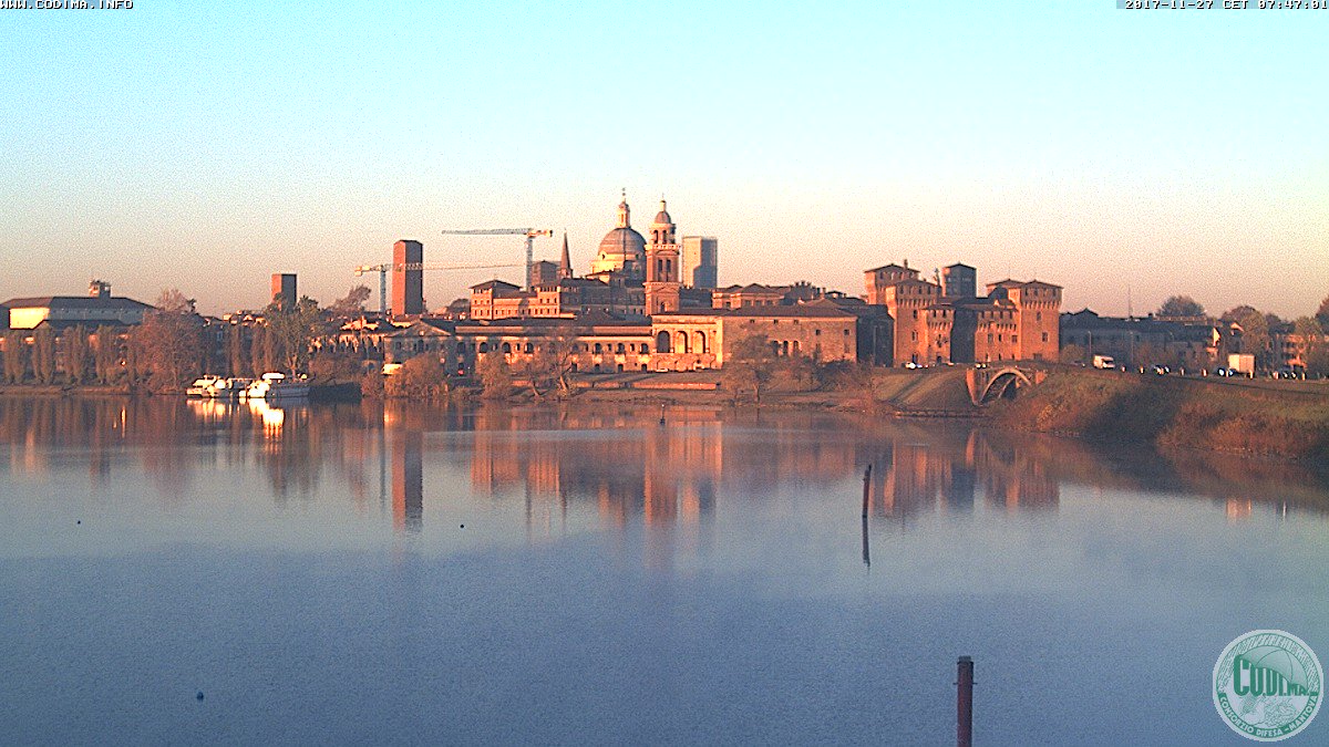 03_Intense_red's tweet photo. I love mantova #greencity https://t.co/CNkM70Cg9K