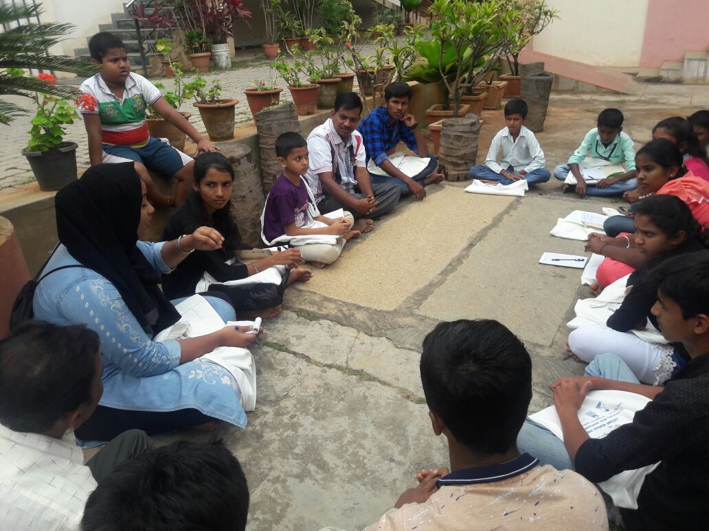 RadioActive90_4's tweet photo. RJ Manjula and RJ Vijaya are at the Annual #ChildRightsParliament at #IndianStatisticalInstitute. Jointly organised by the Forum, #KCRO and #UNICEF, the session will train young participants in procedures and questions.
#communityradio #childrights #children #KidsTakeOver https://t.co/H0iKKTwZeL