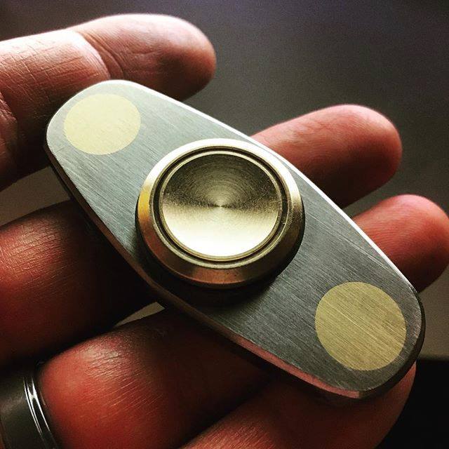 TFDgear's tweet photo. #new #FidgetSpinner #solidmetal #Construction
#CyberMonday #CyberMondaydeals #CyberMonday2017
https://t.co/tIalVl4Oa9 https://t.co/fUZa4ePVtp